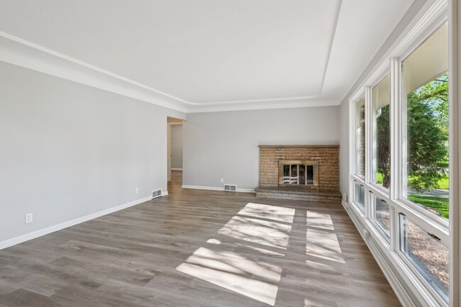 Photo - 6416 Wilryan Ave