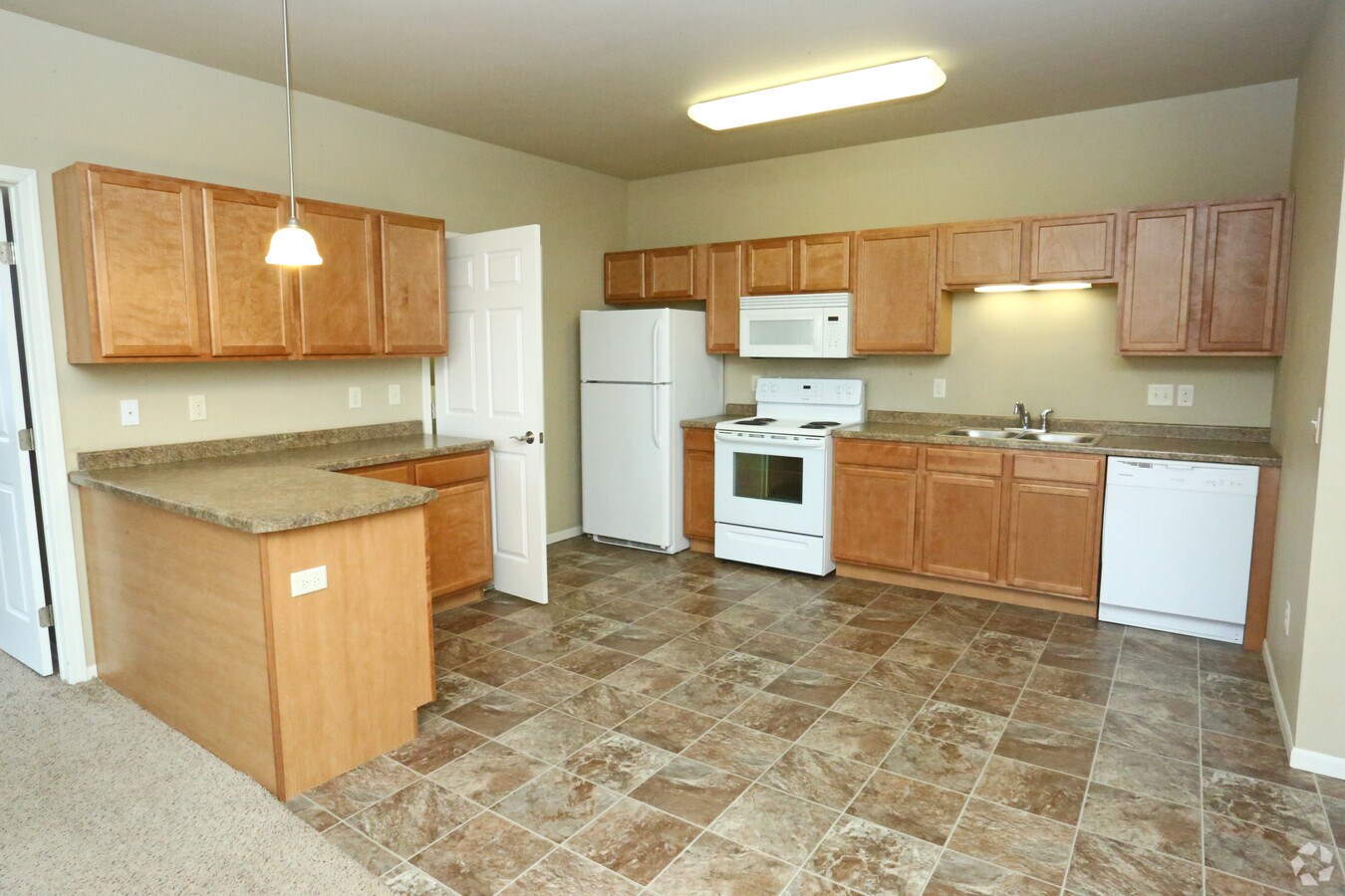 Raven Ridge Apartments For Rent In Dickinson
