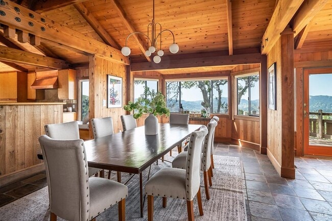 Photo - 1100 Bayhills Dr