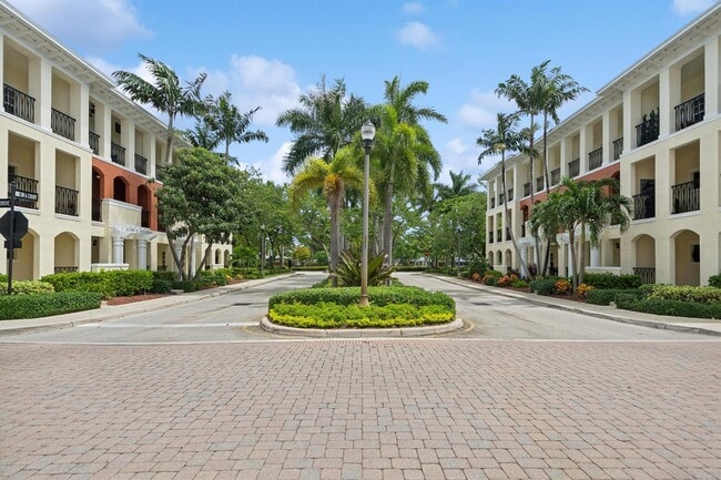 Photo - 148 SW 7th Ct