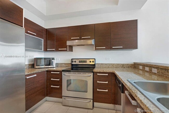 Photo - 2525 SW 3rd Ave Unit 605
