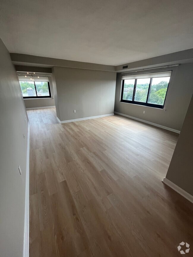Building Photo - 2130 Massachusetts Ave Unit 7A Rental