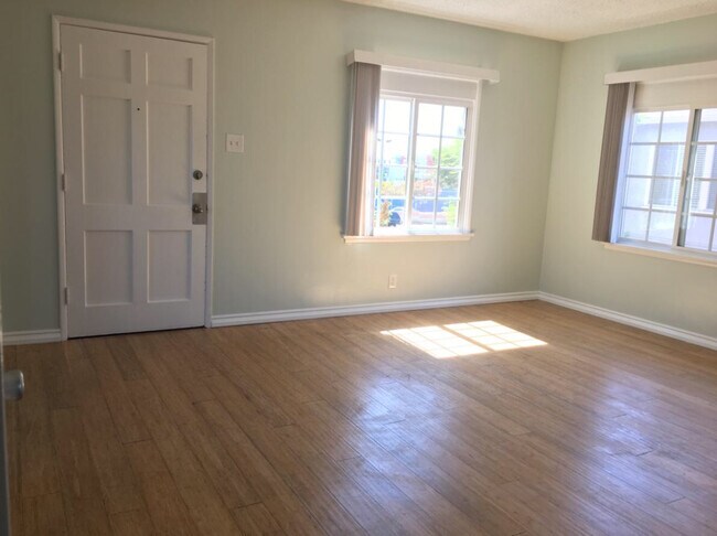 Living room - 7039 W Manchester Ave Unit 7039