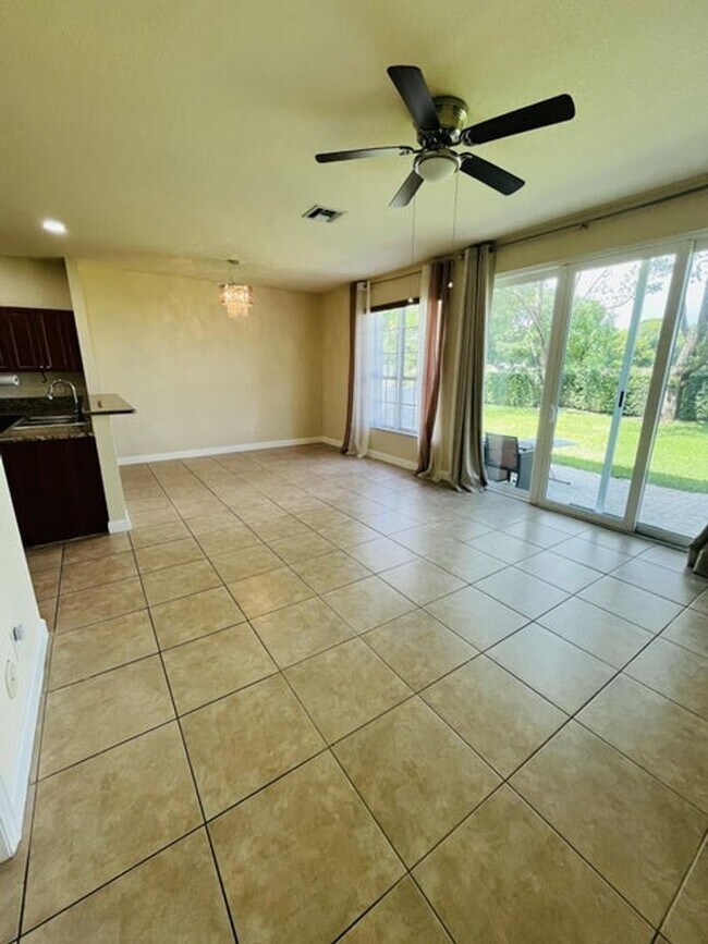 Photo - 3161 NW 33rd St