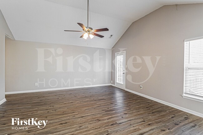933 Milkwood Ln