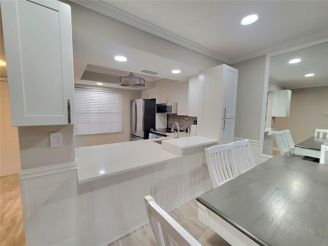 Photo - 930 Virginia St Unit 203