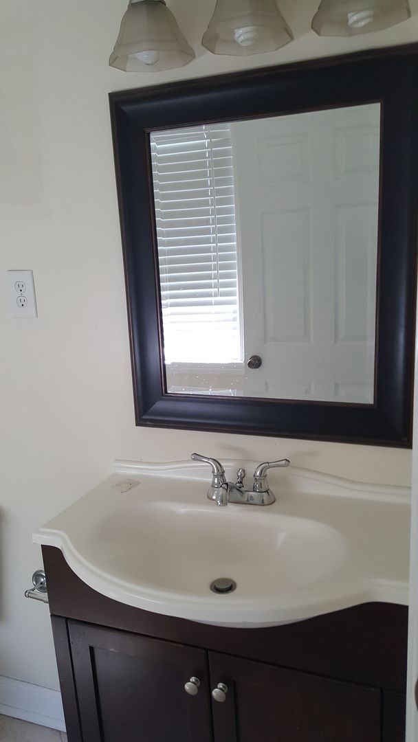 Photo - Cute house in downtown.