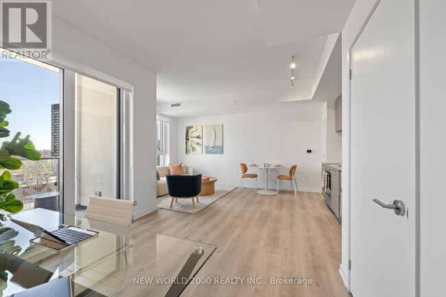 Photo - 101 Roehampton Ave Unit 1513