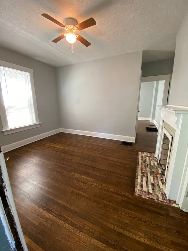 Photo - 337-339 Mithoff Unit 339