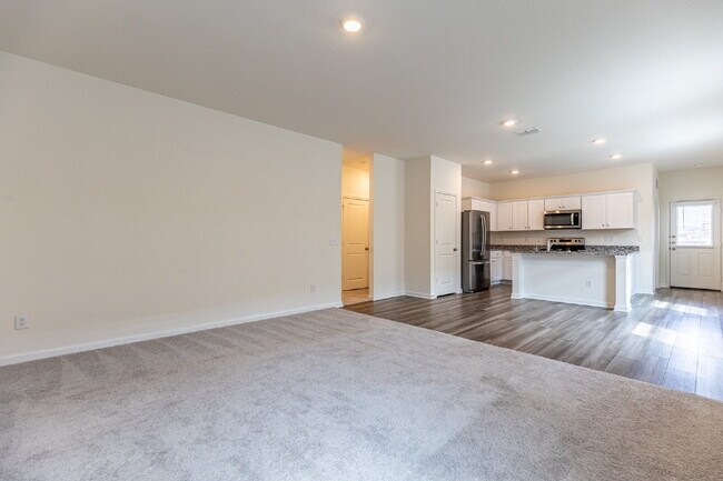 Photo - 12843 Cygnus