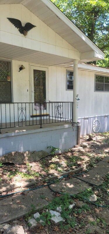 Photo - 412 Locust Ave House