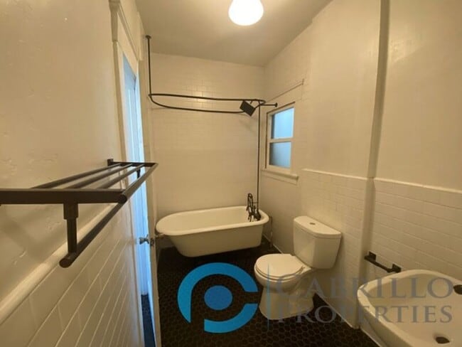 Photo - 2241 Fourth Ave