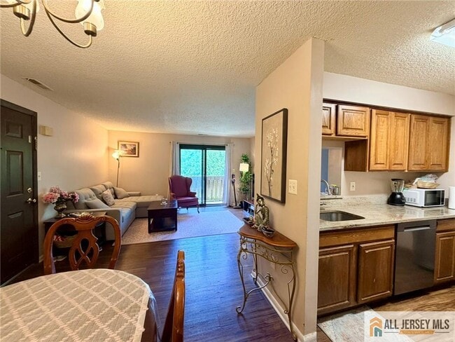 Photo - 5215 Ravens Crest Dr