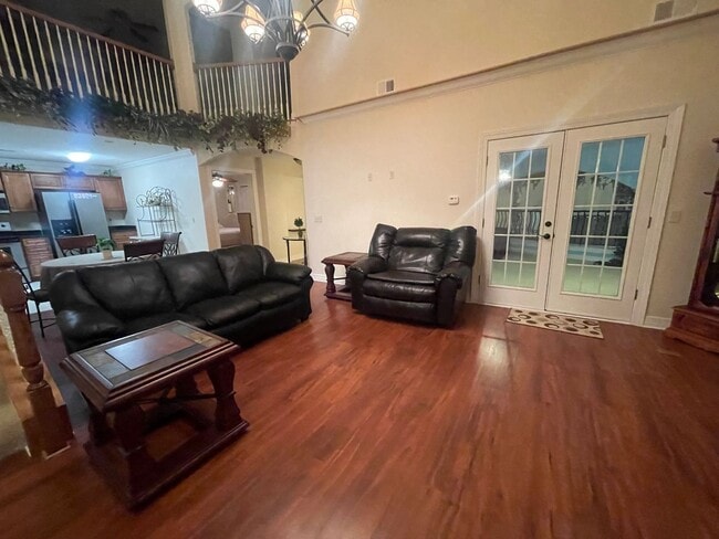 Photo - Furnished 3 bedroom 3 bath Apartment in Morningside Community, Blue Eye MO Unit 325