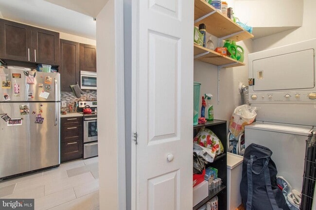 Photo - 1613 W Diamond St Unit 3