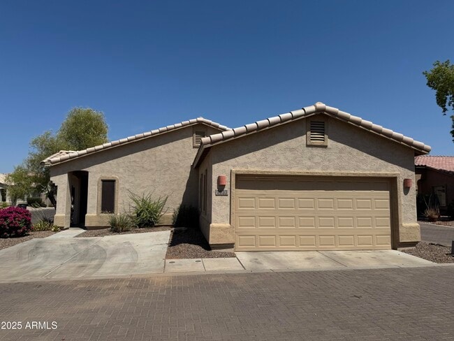 Building Photo - 2633 E Riviera Dr Rental