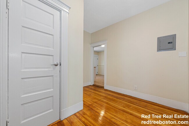 Photo - 42 Brackett St Unit 3
