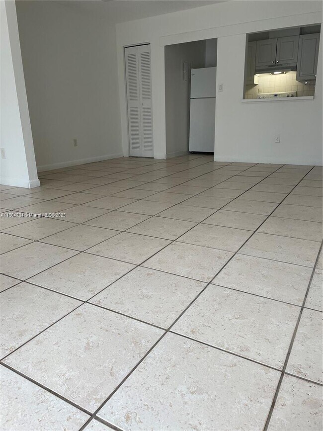 Photo - 4310 NW 79th Ave Unit 2C