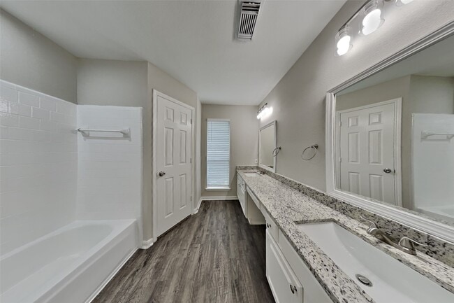 Photo - 10107 Sands Trail Ct