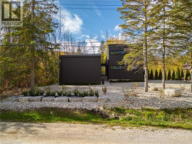 Photo - 112 Martin Grv