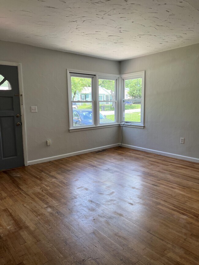 Photo - 413 10th St Terrace