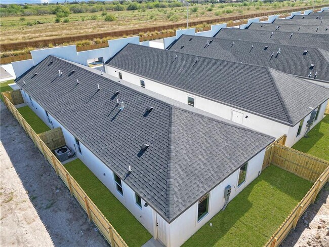 Photo - 26 Hilltop S Ave Unit 2