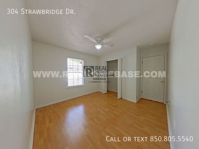 Photo - 304 Strawbridge Dr