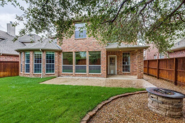 Photo - Stunning 4 bedroom home in amenity filled Lantana. Community Pools, Fitness Centers and more