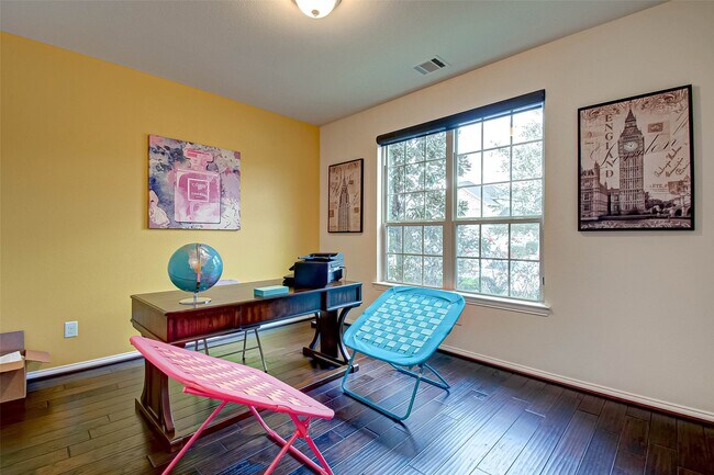 Photo - 8219 Peppervine Ct