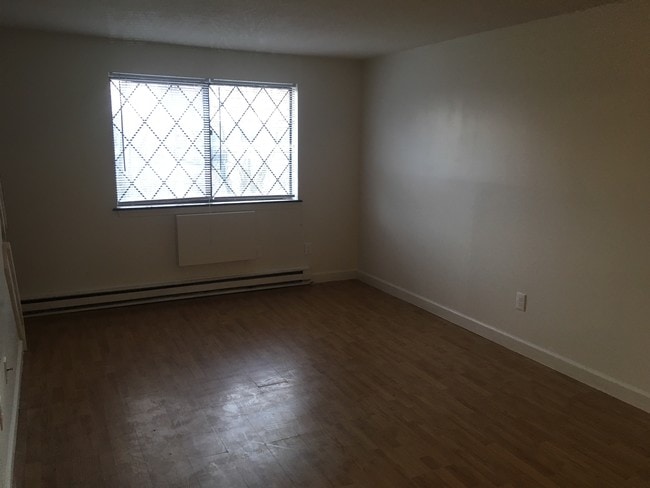 Photo - 356 Waterville St