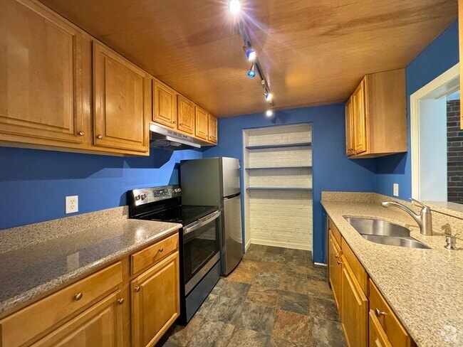 Building Photo - 36 Greentree Ln Unit 34 Rental