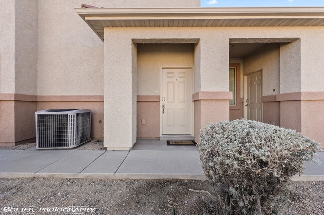 Photo - 95 Shade Tree Ln