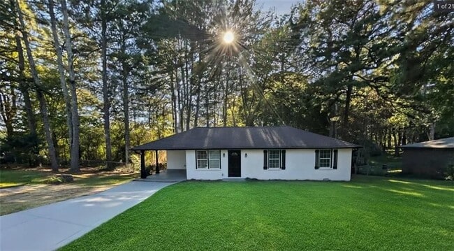 Building Photo - 537 Eastside Dr