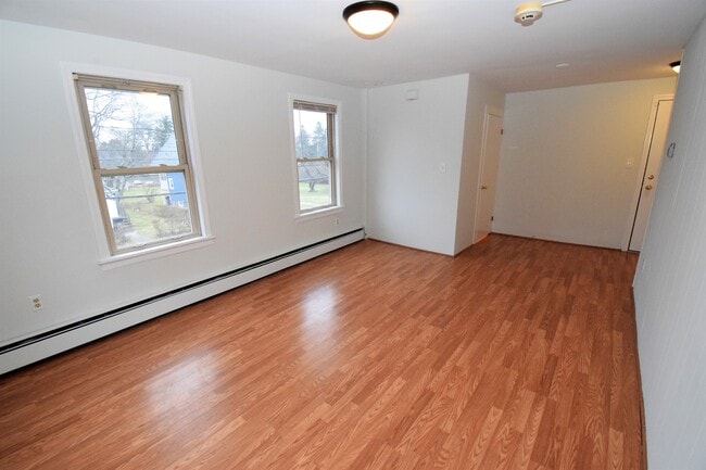 Photo - 28 Drive Way