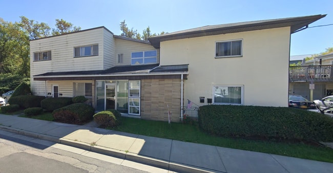 Building Photo - 76 Pratt Ave Unit 78B