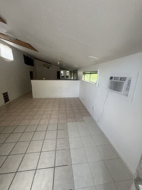 Photo - 1335 6th St Unit C