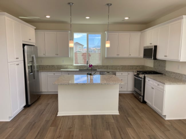 Photo - 540 Jubilee Pl
