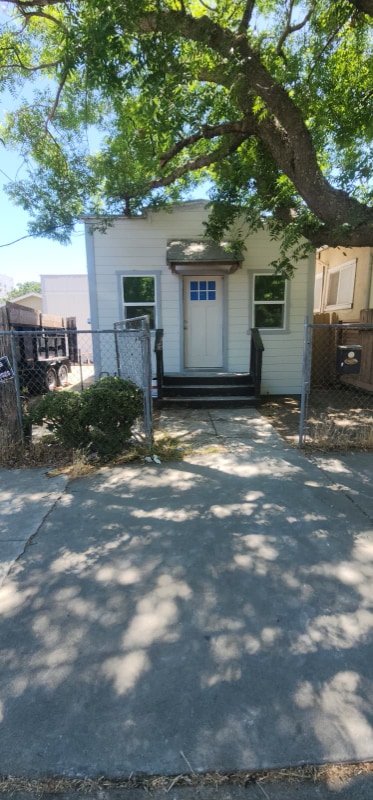 Building Photo - 1165 York St Rental