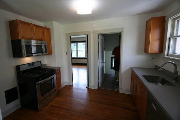 Building Photo - 44 S Fremont Ave Unit 44