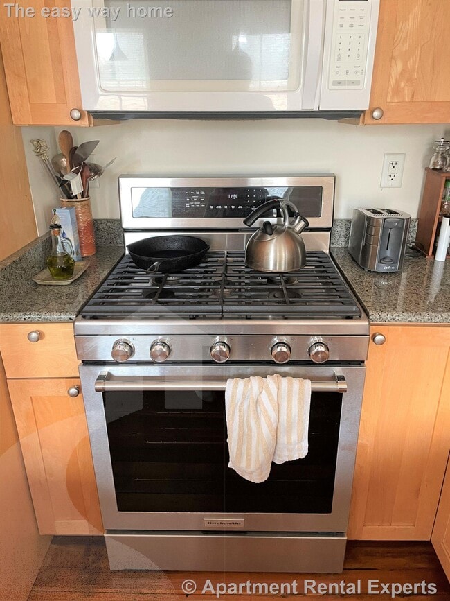 Photo - 30 Healey St