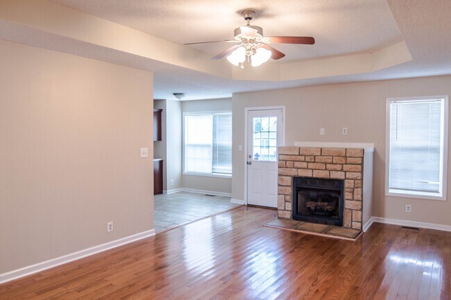 Photo - Pet Friendly Three Bedroom with Bonus!