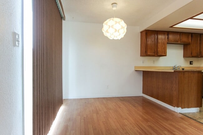 Photo - 2019 C St SE Unit B