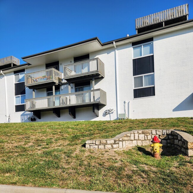 Photo - Riverside View