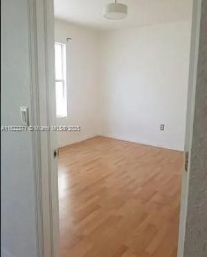 Photo - 1 bedroom in Miami Beach FL 33141