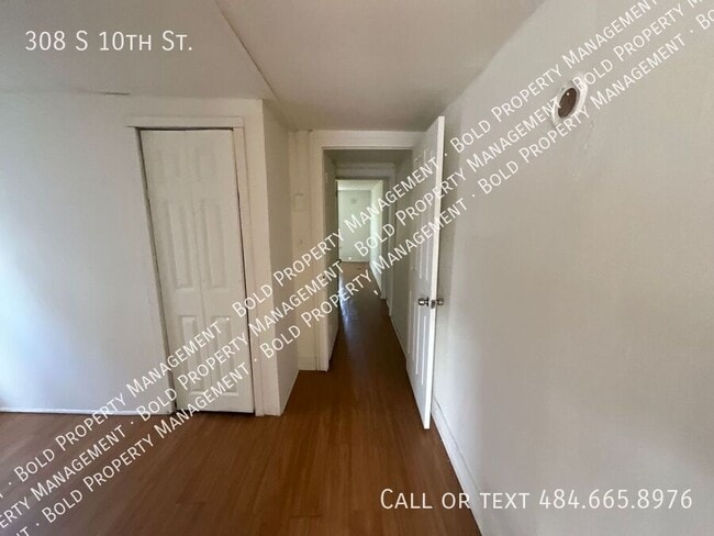 Photo - 308 S 10th St