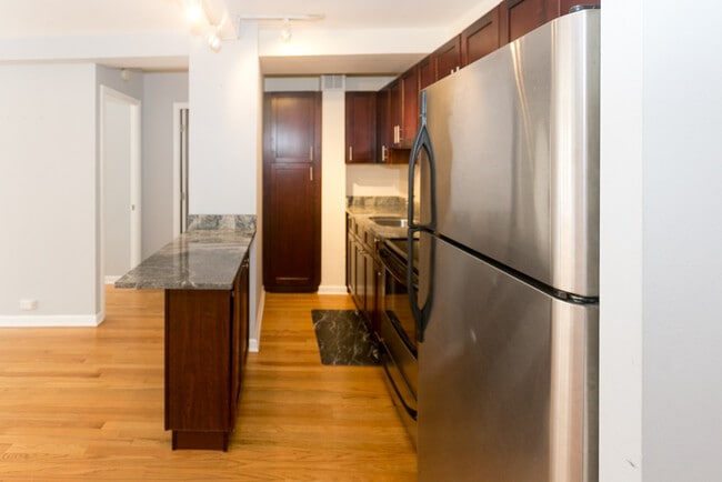 Photo - 4180 N Marine Dr Unit 403