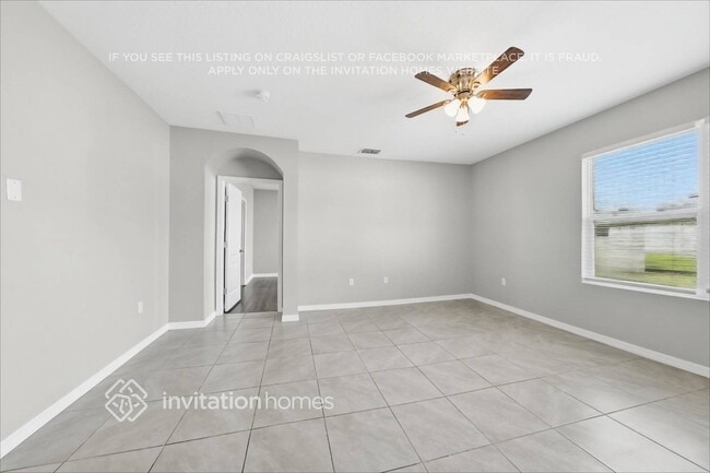 2825 Van Amber Ct