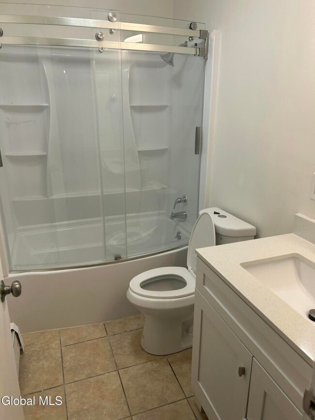 Photo - 18 1/2 Voorhees St Unit 1