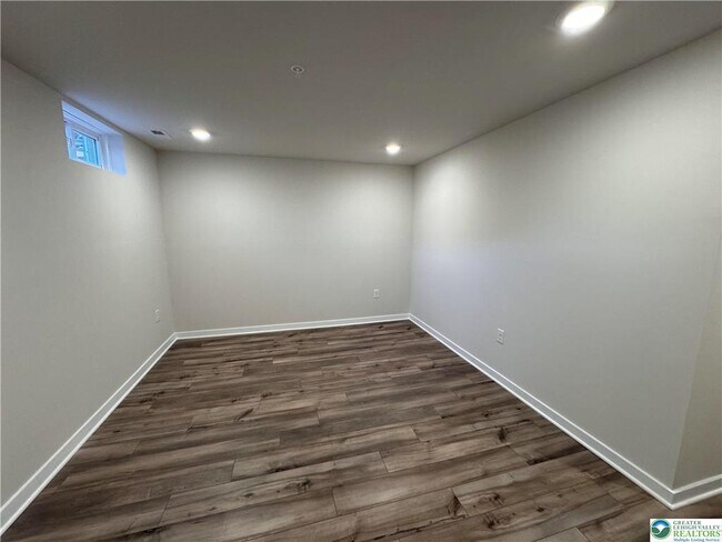 Photo - 7634 Clayton Ave