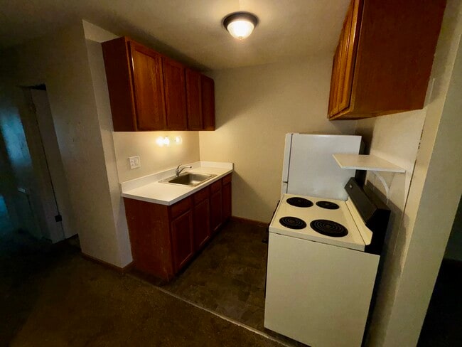 Photo - Schneider Ave #51